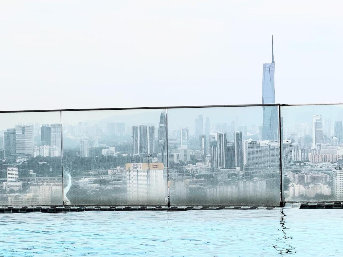 Scenic High-floor Near Mrt, Mall & Pool Kuala Lumpur