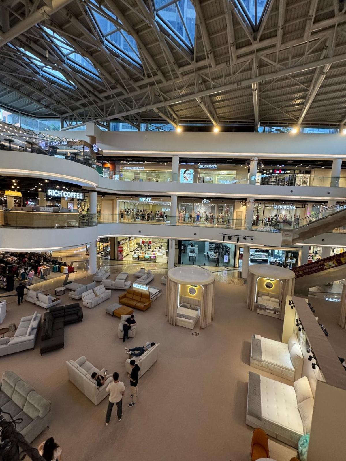 Scenic High-floor Near Mrt, Mall & Pool Pangsapuri Kuala Lumpur